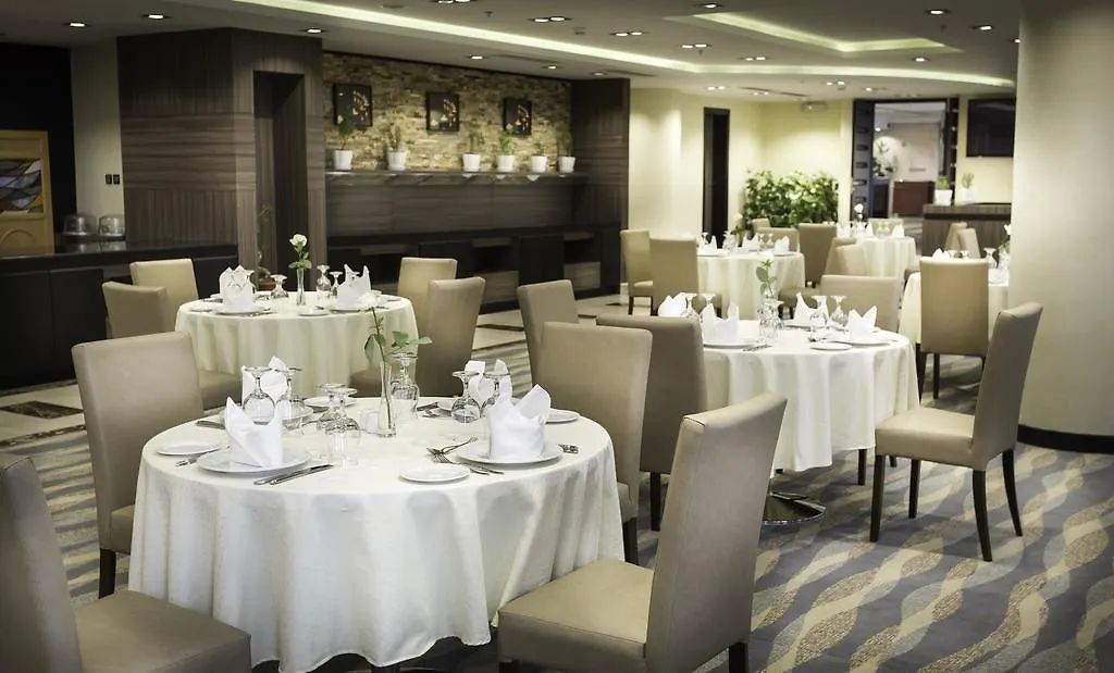 Howard Johnson Dammam Hotel 3*,